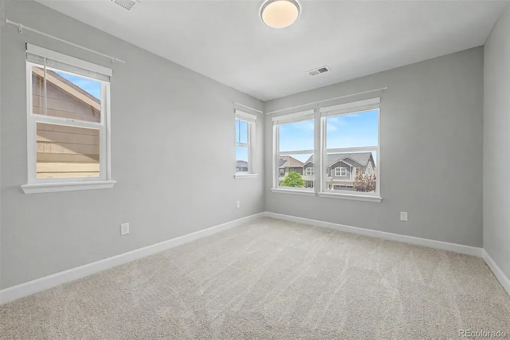 8102 Adams Fork Avenue Littleton CO 80125