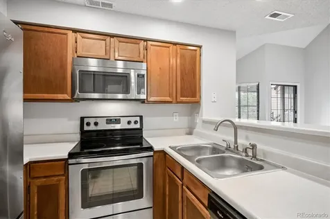 846 S Vance Street Lakewood CO 80226