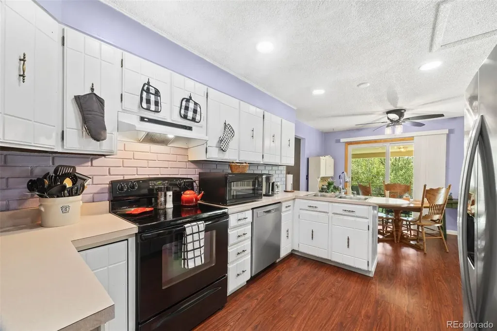 8412 Newland Drive Arvada CO 80003