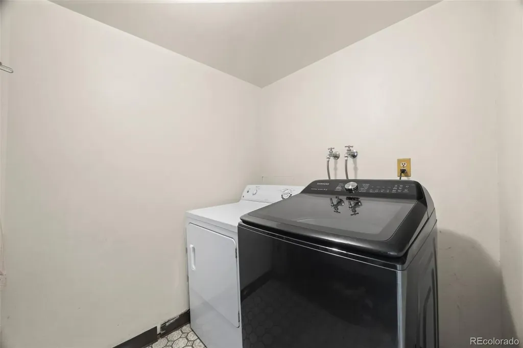 8412 Newland Drive Arvada CO 80003