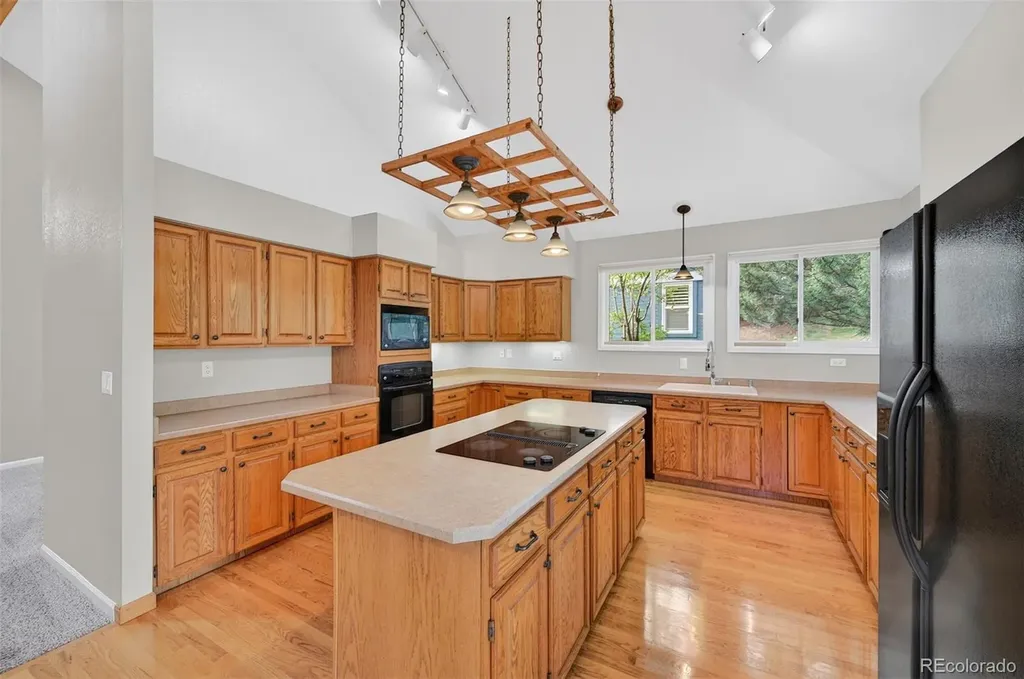 3 Red Cedar Littleton CO 80127