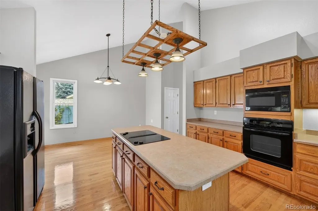3 Red Cedar Littleton CO 80127