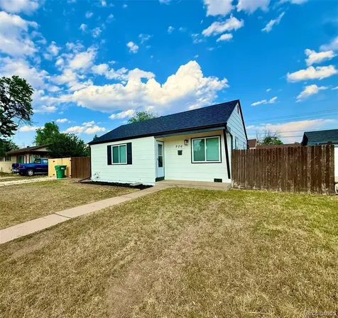 906 Nome Street Aurora CO 80010