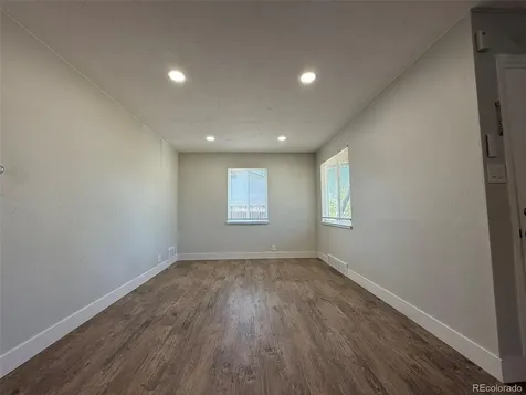 906 Nome Street Aurora CO 80010