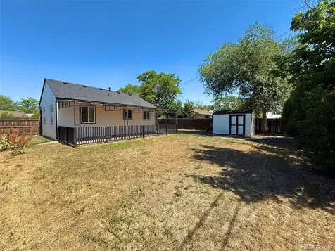 906 Nome Street Aurora CO 80010