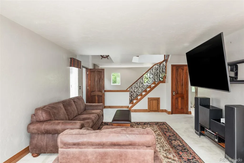 88 W Irvington Place Denver CO 80223