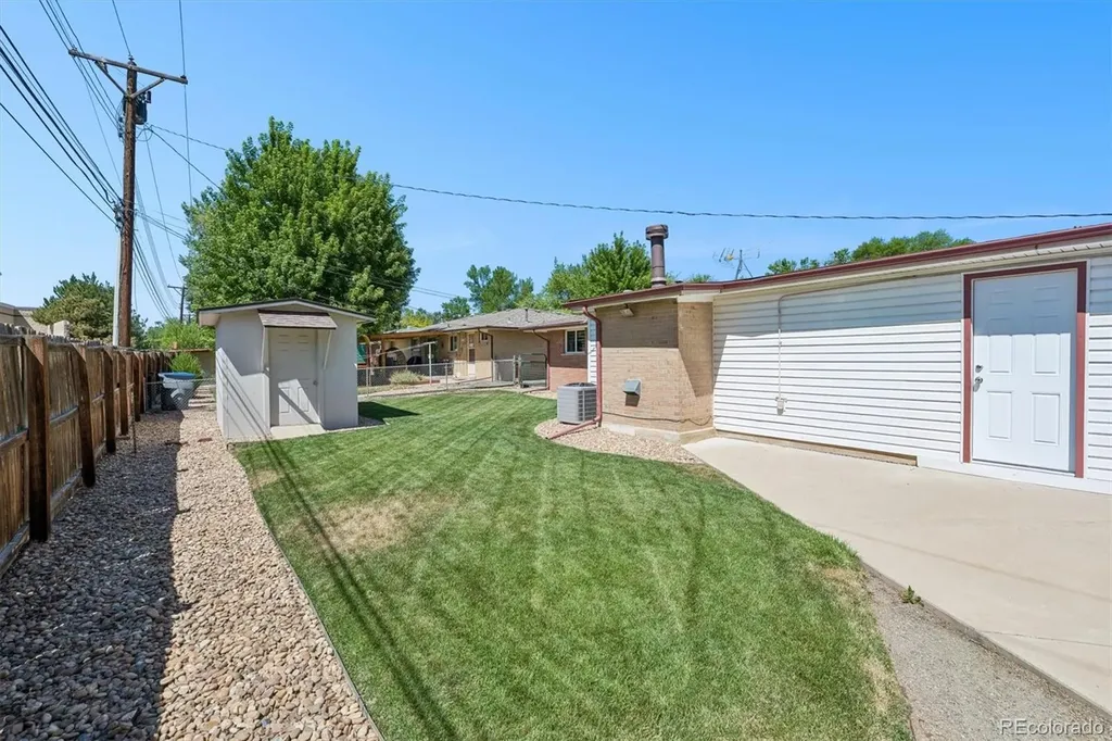 1721 Emery Street Longmont CO 80501