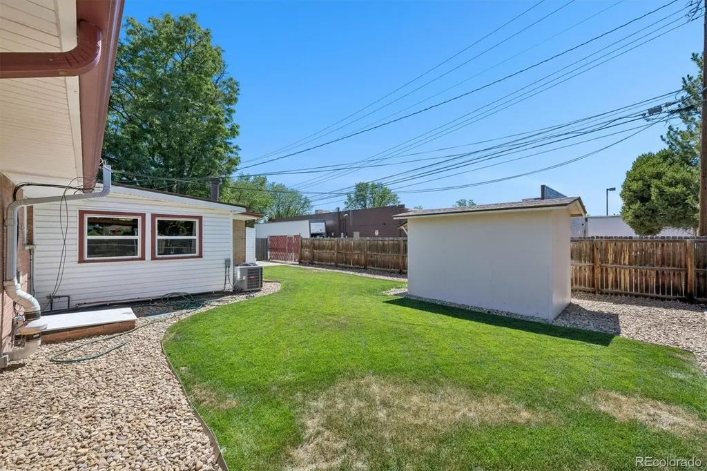 1721 Emery Street Longmont CO 80501