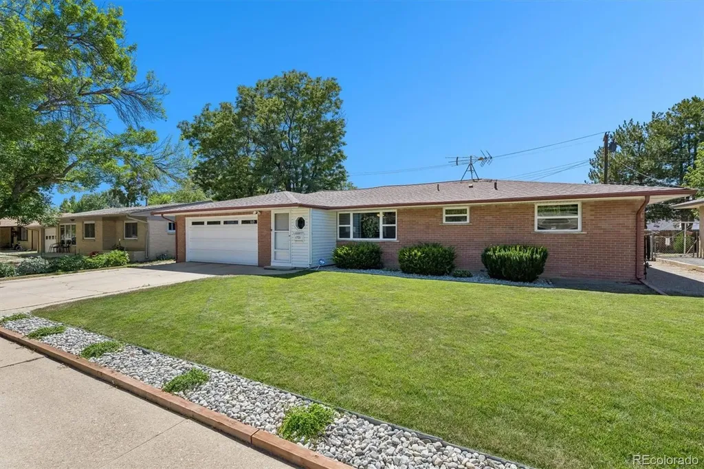 1721 Emery Street Longmont CO 80501