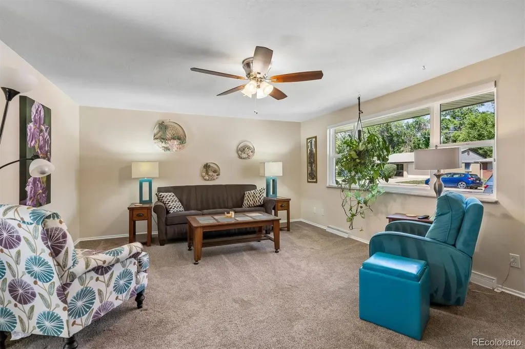 1721 Emery Street Longmont CO 80501