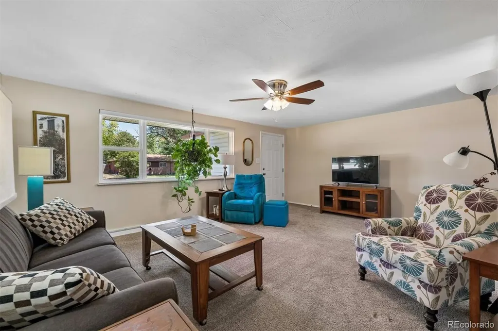 1721 Emery Street Longmont CO 80501