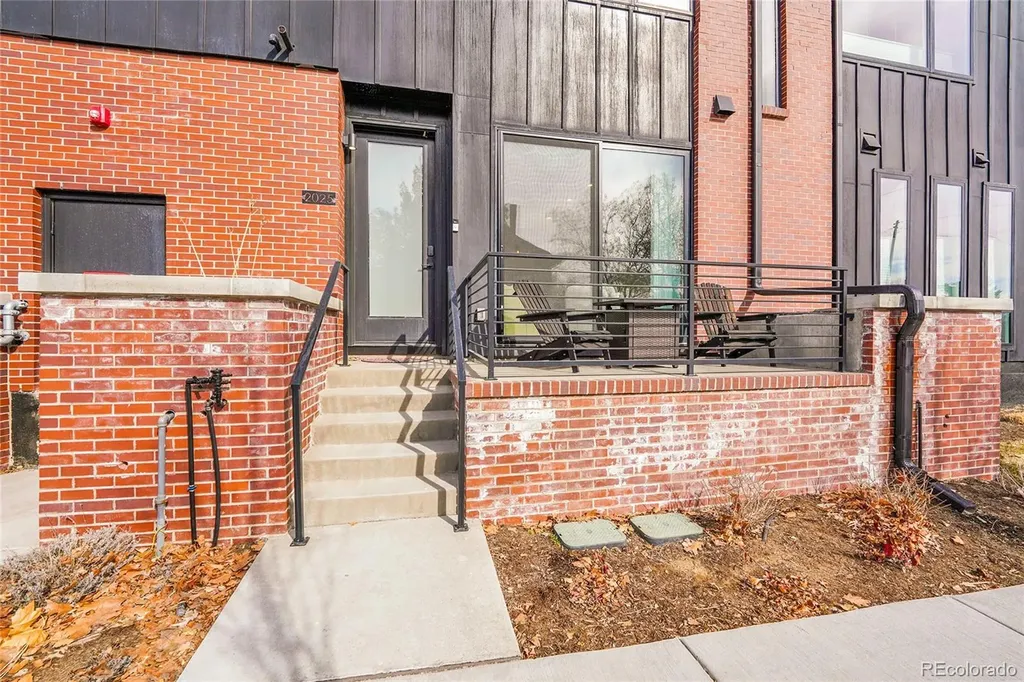 2025 W 42nd Avenue Denver CO 80211
