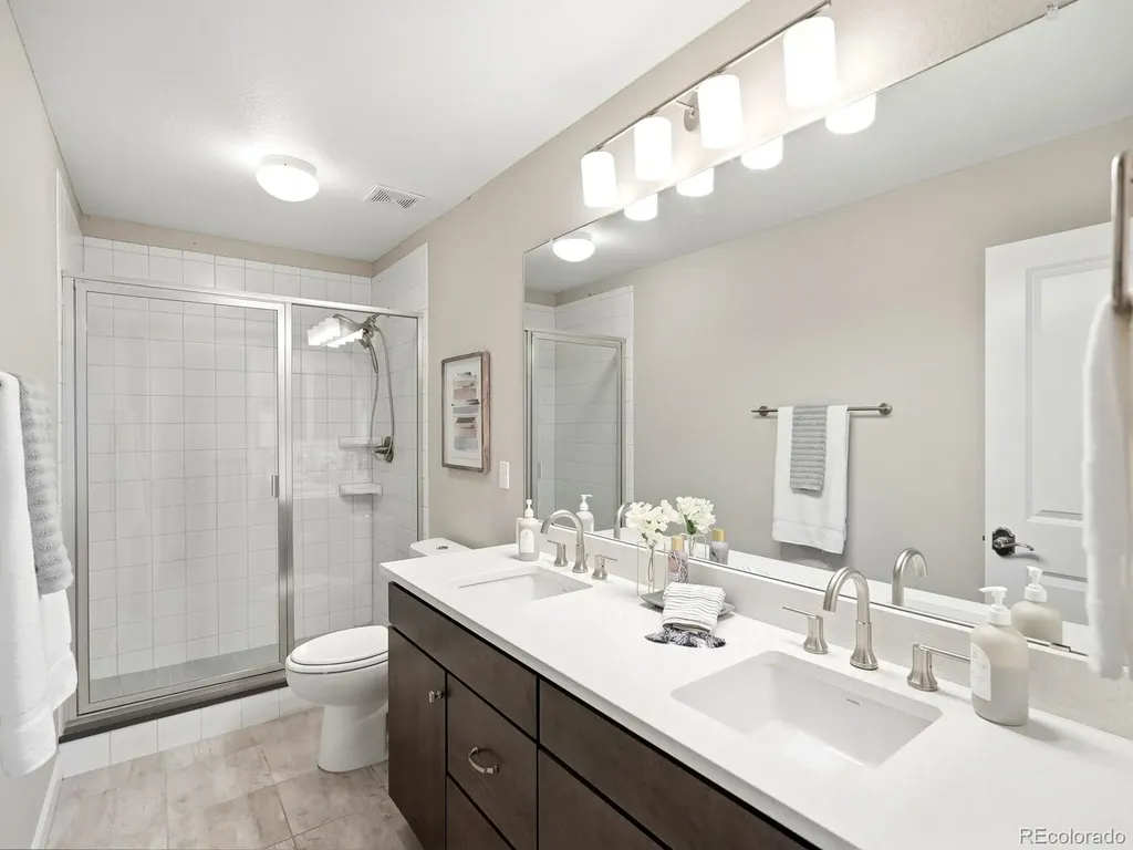 22617 E Tufts Avenue Aurora CO 80015