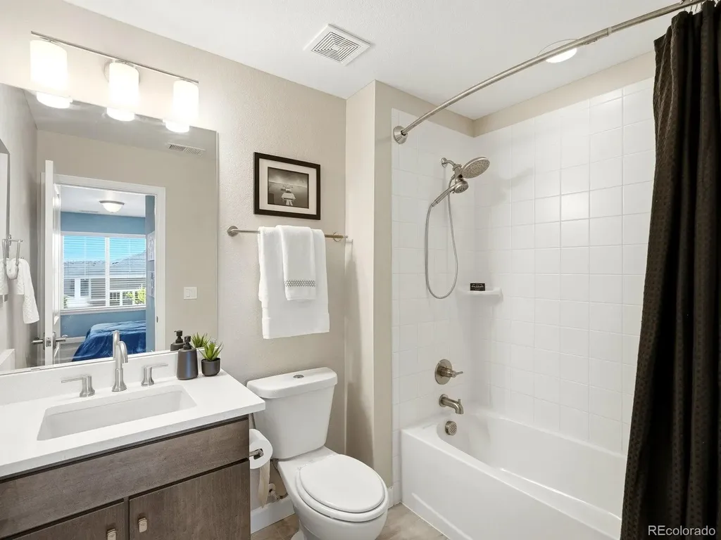 22617 E Tufts Avenue Aurora CO 80015