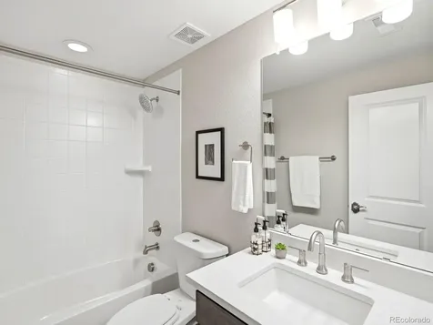 22617 E Tufts Avenue Aurora CO 80015
