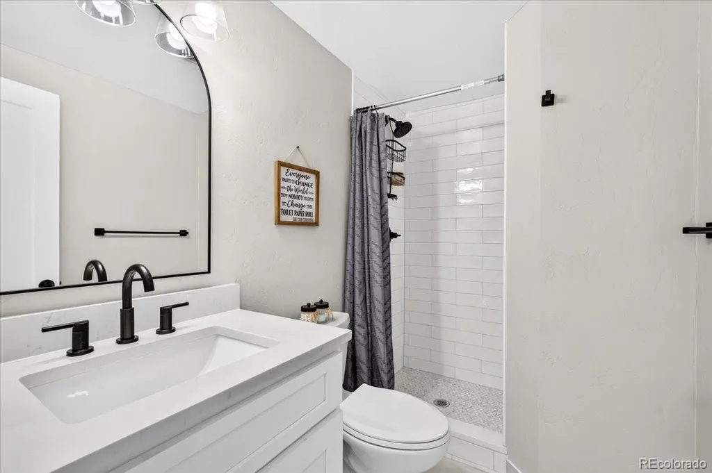 660 1st Avenue Deer Trail CO 80105