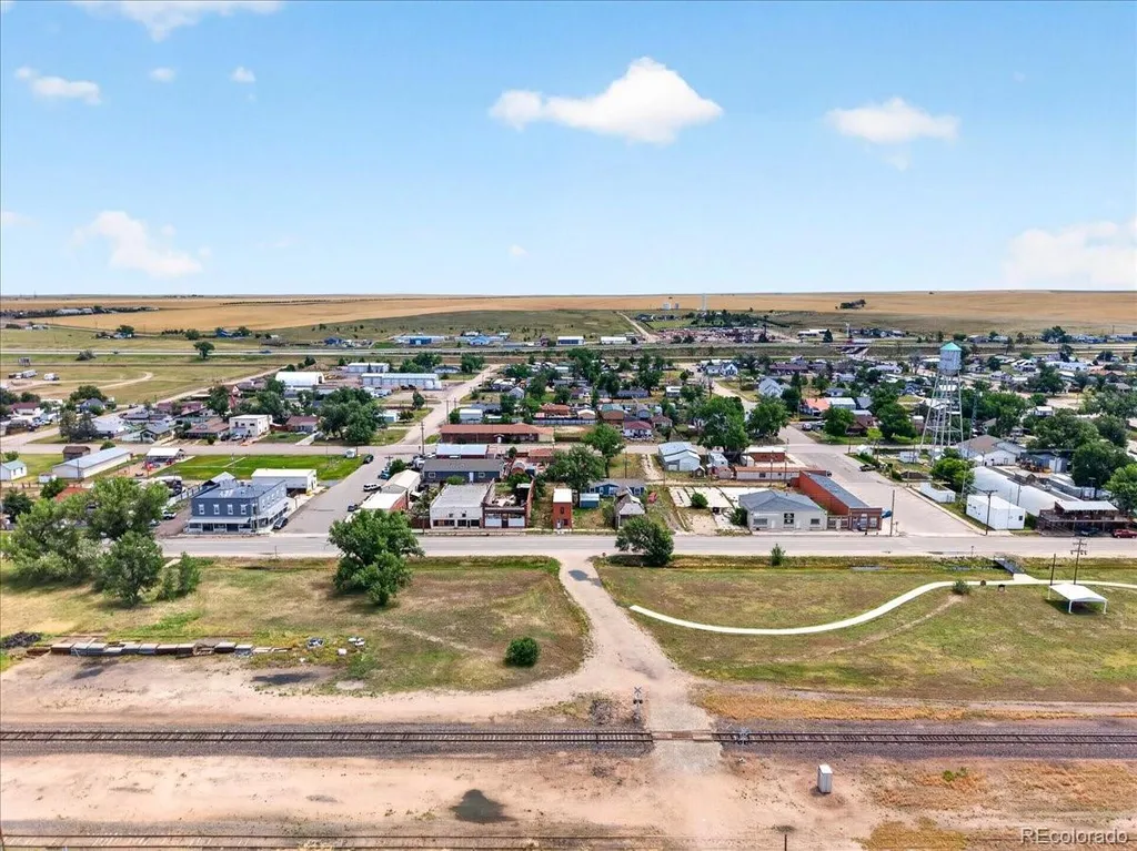 660 1st Avenue Deer Trail CO 80105
