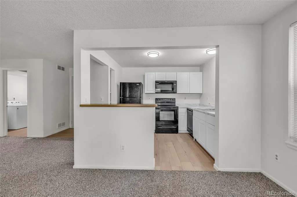 5565 W 76th Avenue Arvada CO 80003