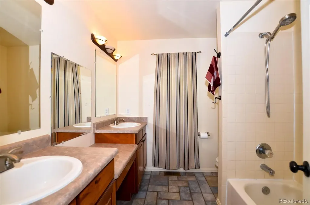 14831 E Penwood Place Aurora CO 80015