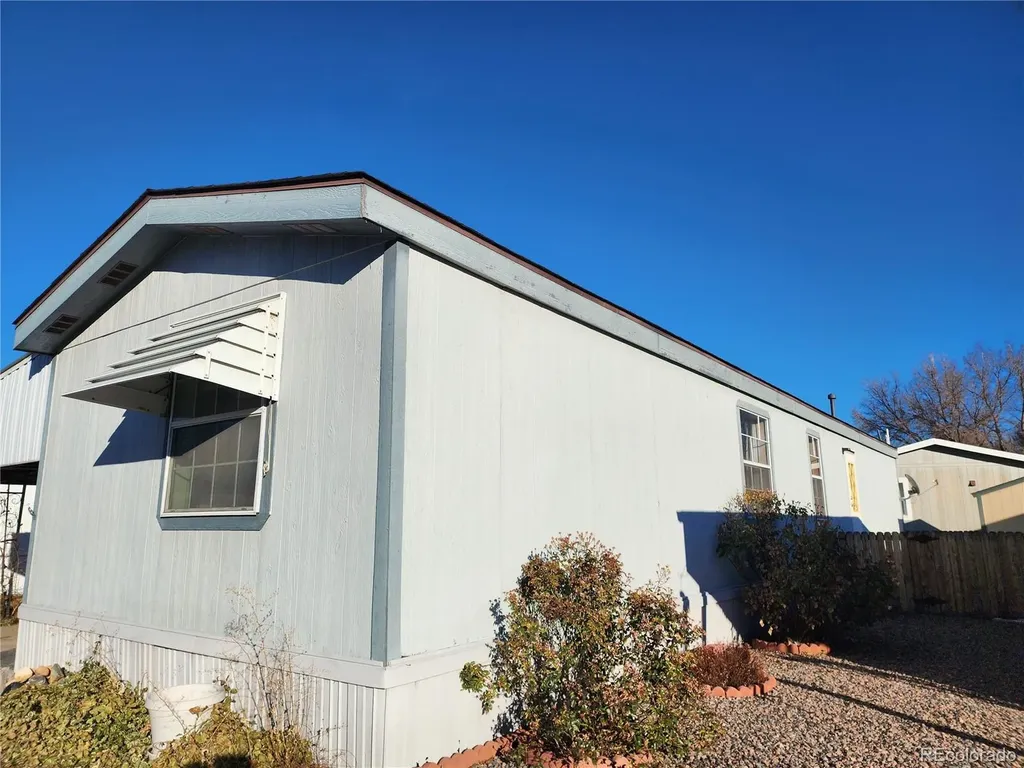 729 17th Avenue Longmont CO 80501
