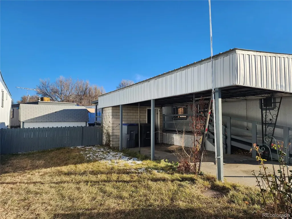 729 17th Avenue Longmont CO 80501