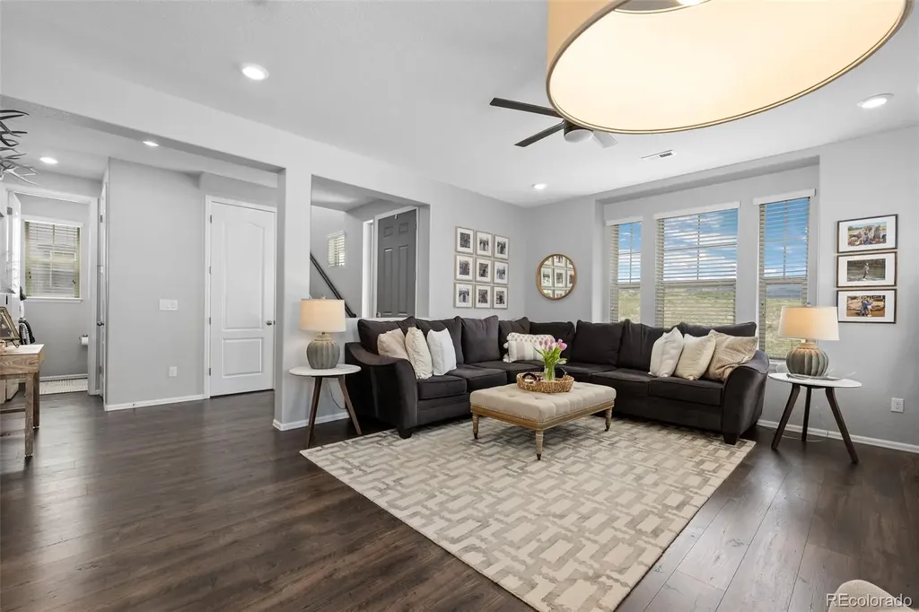 9796 Meeker Street Littleton CO 80125