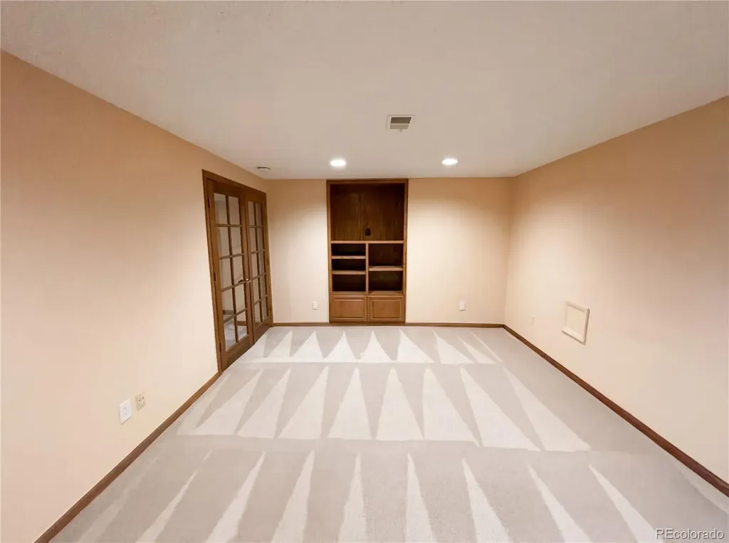 3075 E Long Circle Centennial CO 80122