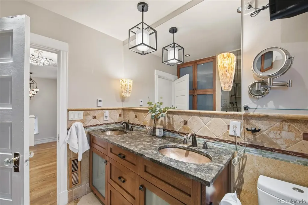 4276 Green Court Denver CO 80211