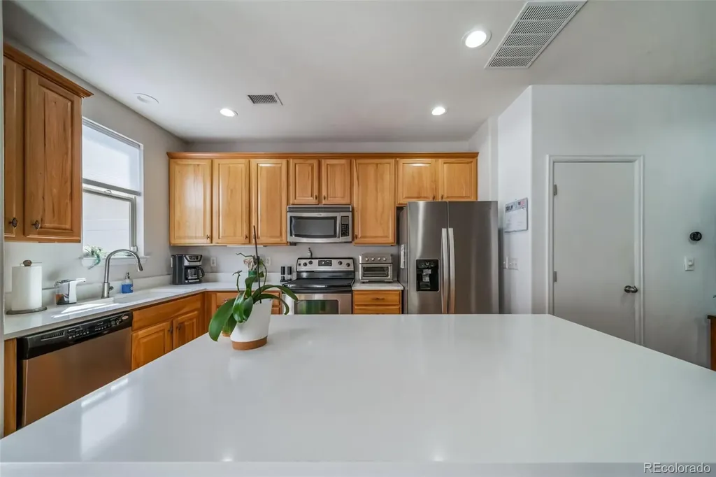 13694 E Weaver Place Englewood CO 80111