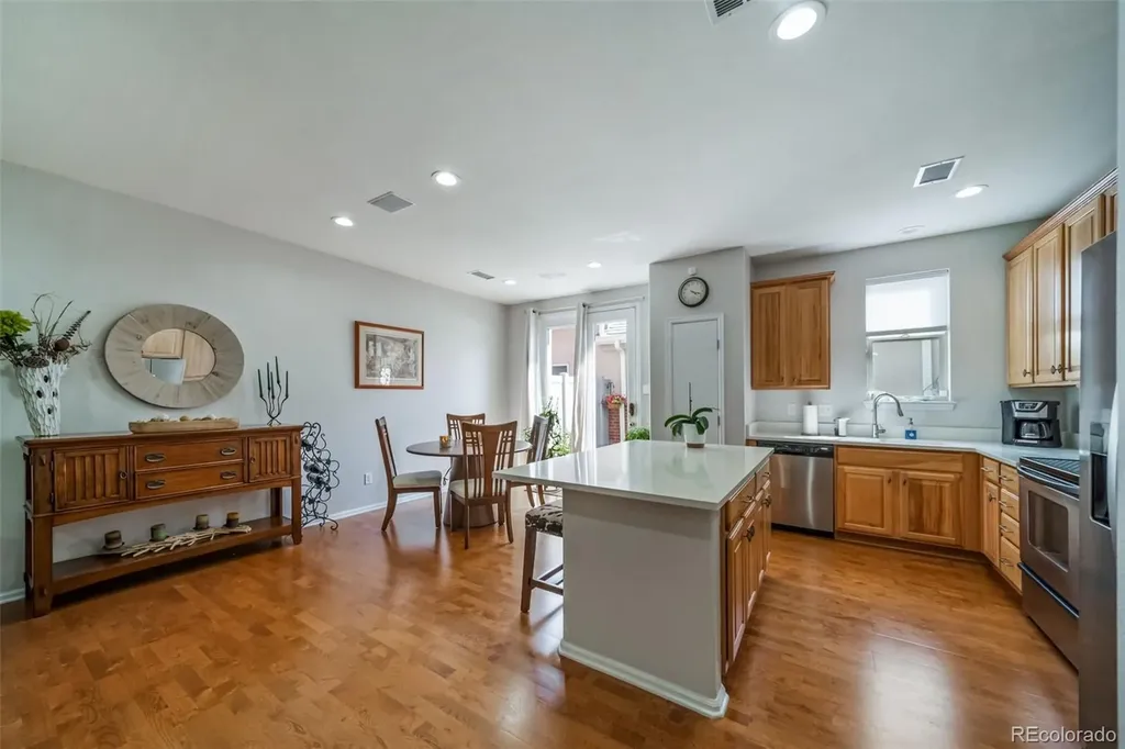 13694 E Weaver Place Englewood CO 80111