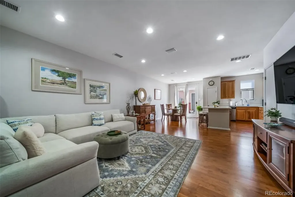 13694 E Weaver Place Englewood CO 80111