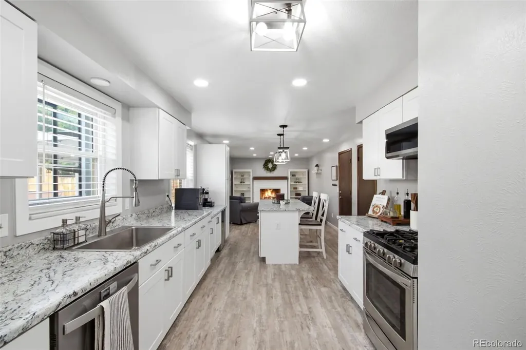 7669 S Holland Way Littleton CO 80128