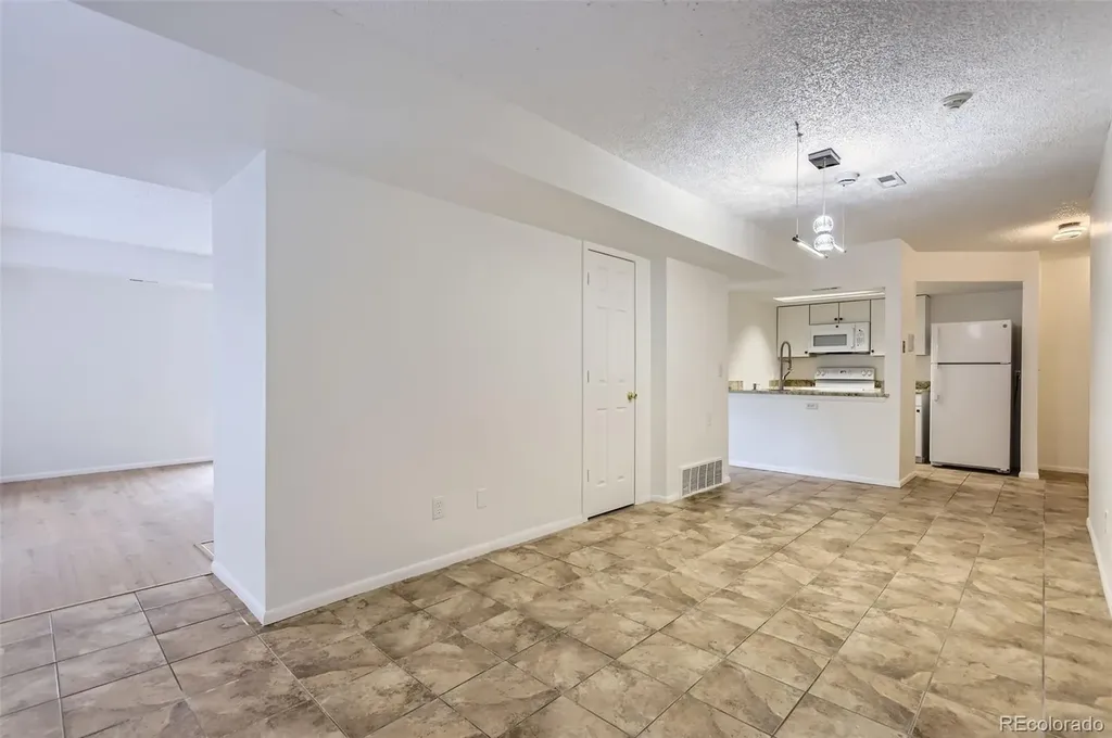 6475 S Dayton Street Englewood CO 80111