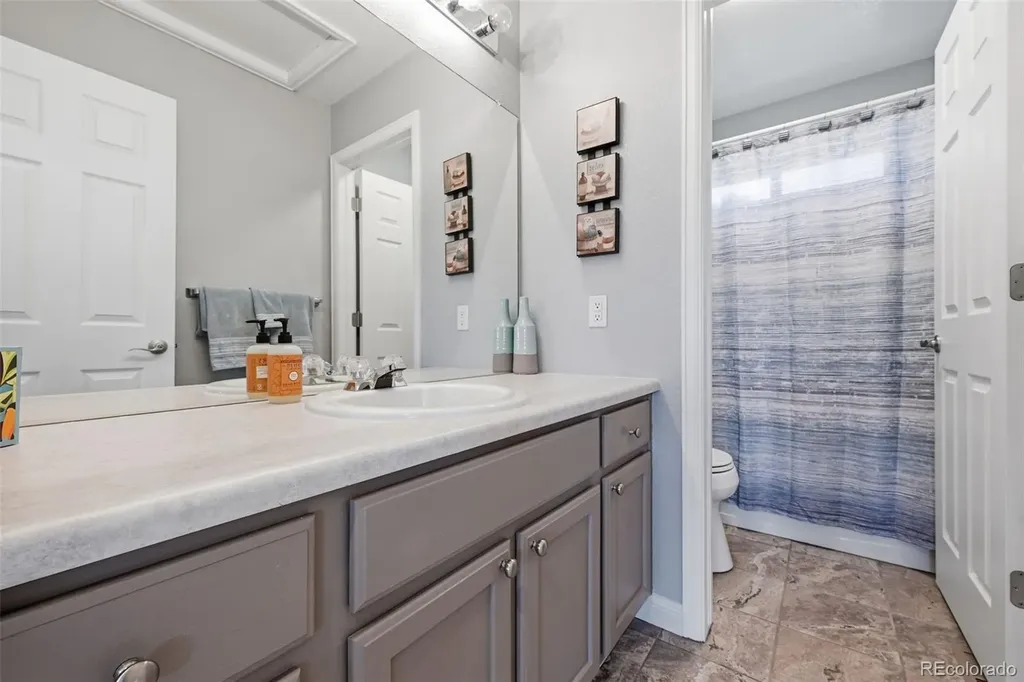 9837 W Vandeventor Drive Littleton CO 80128
