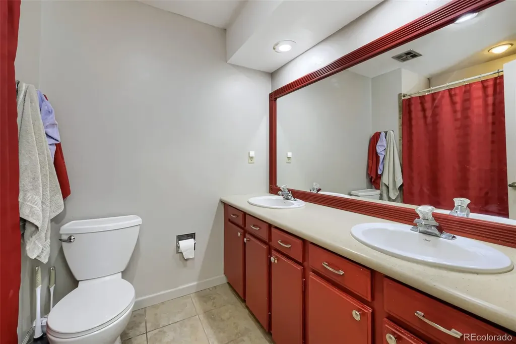 3055 S Macon Circle Aurora CO 80014