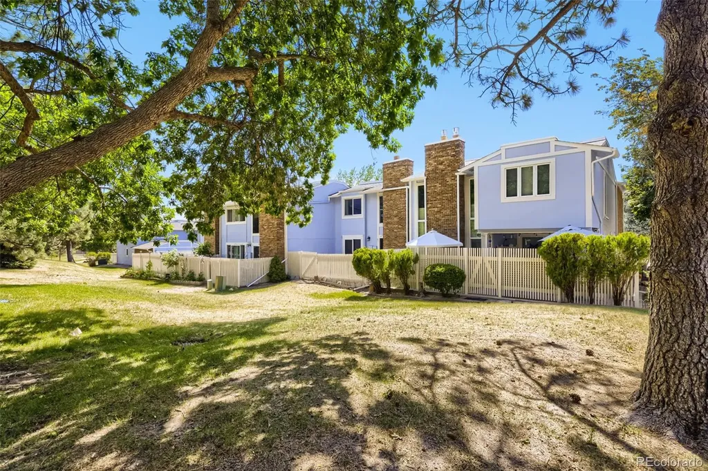 3055 S Macon Circle Aurora CO 80014