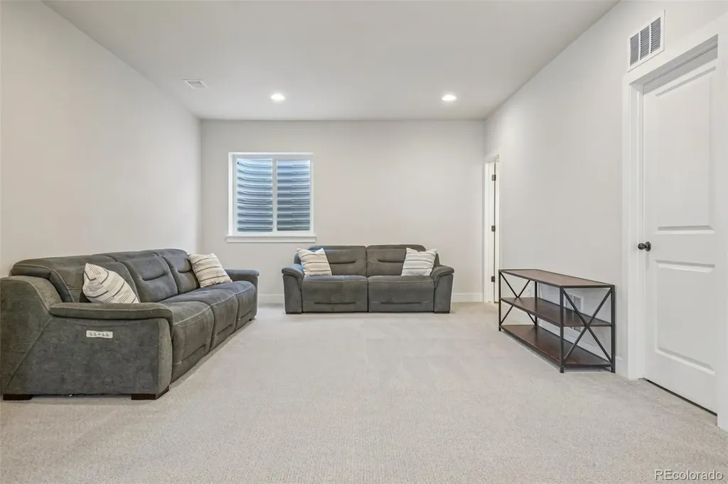 7319 S Yantley Way Aurora CO 80016