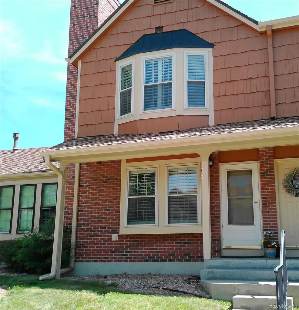 Colorado Springs CO, 6815 Ravencrest Drive