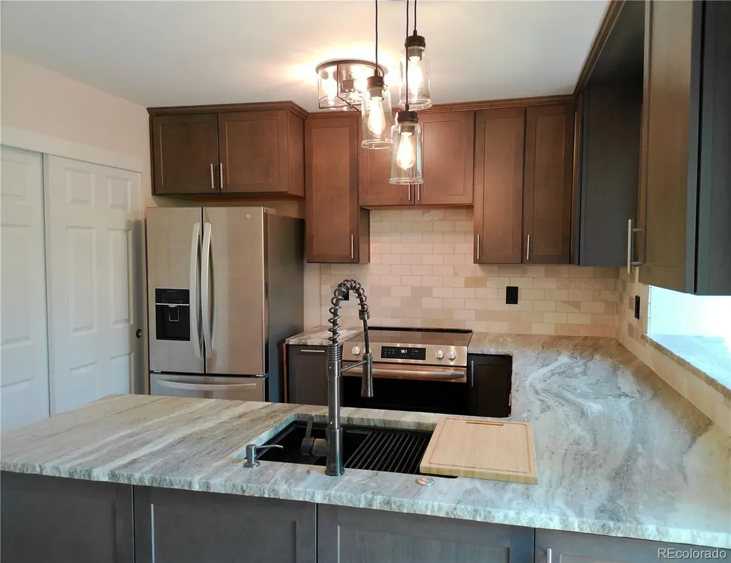 6815 Ravencrest Drive Colorado Springs CO 80919