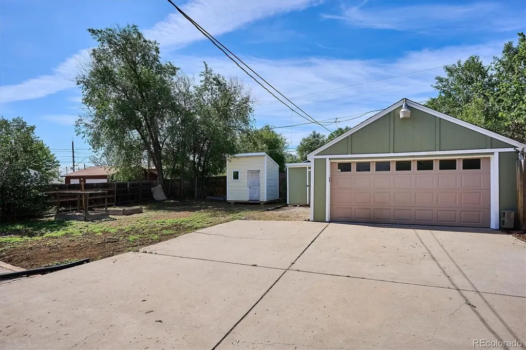 2028 W Adriatic Place Englewood CO 80110