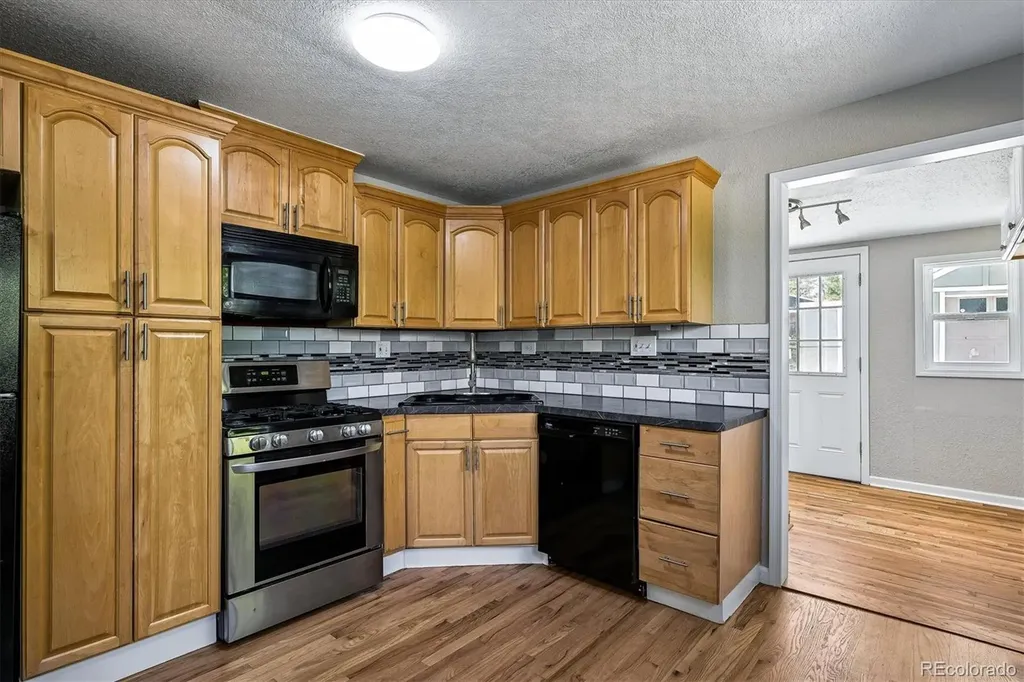 2028 W Adriatic Place Englewood CO 80110
