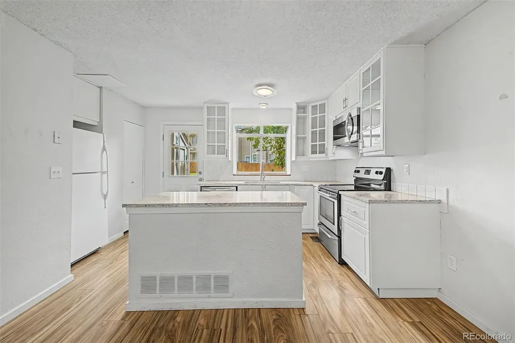 18274 E Arizona Avenue Aurora CO 80017