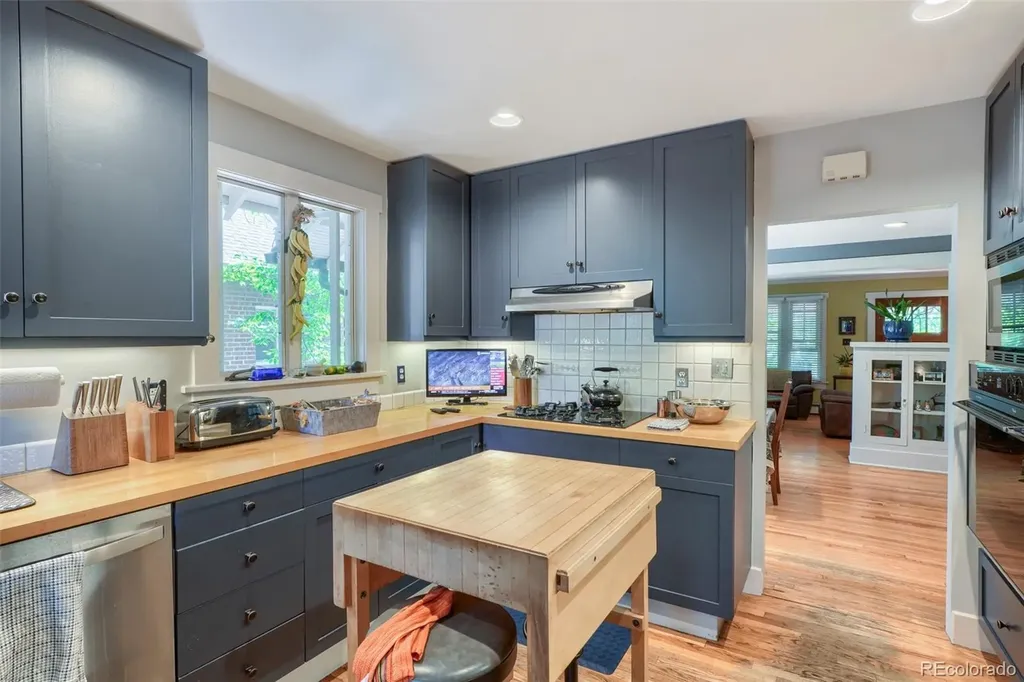 2056 Forest Street Denver CO 80207