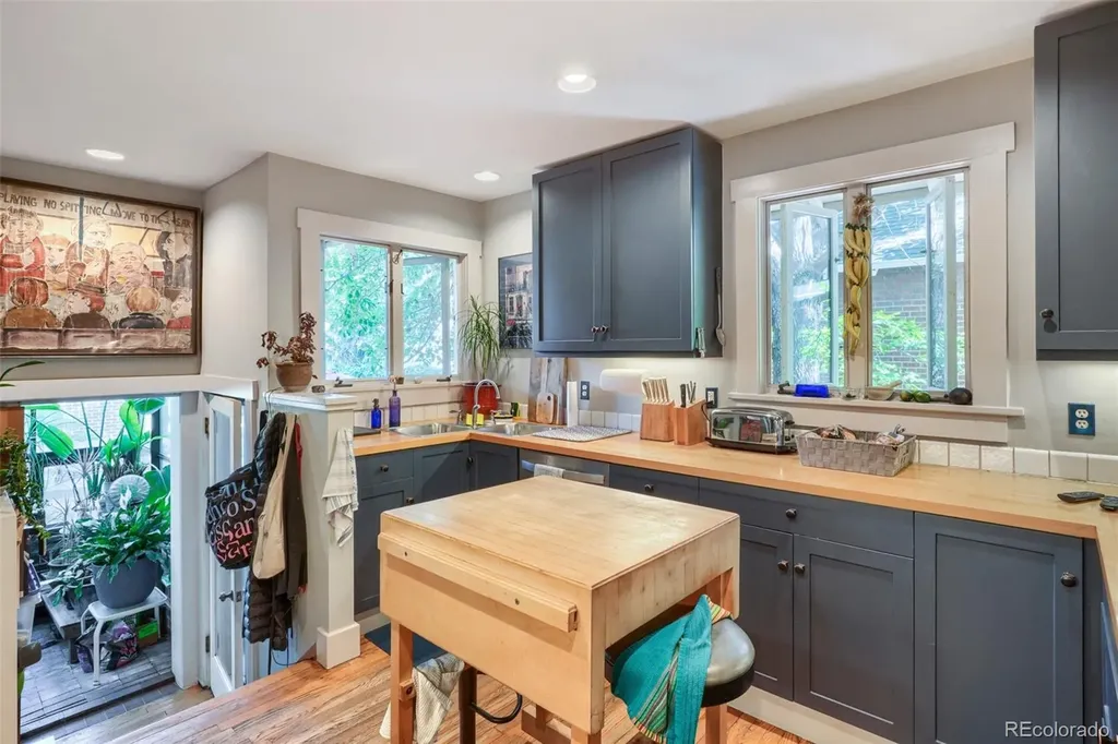 2056 Forest Street Denver CO 80207