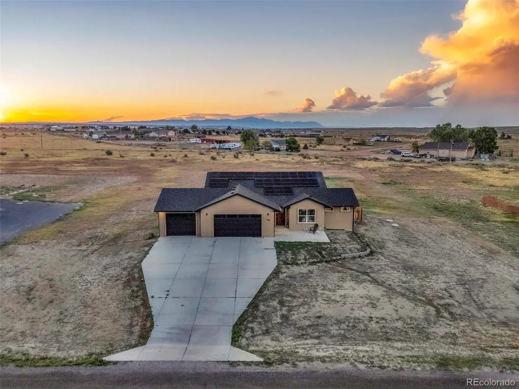 1879 E Jerrian Lane Pueblo CO 81007