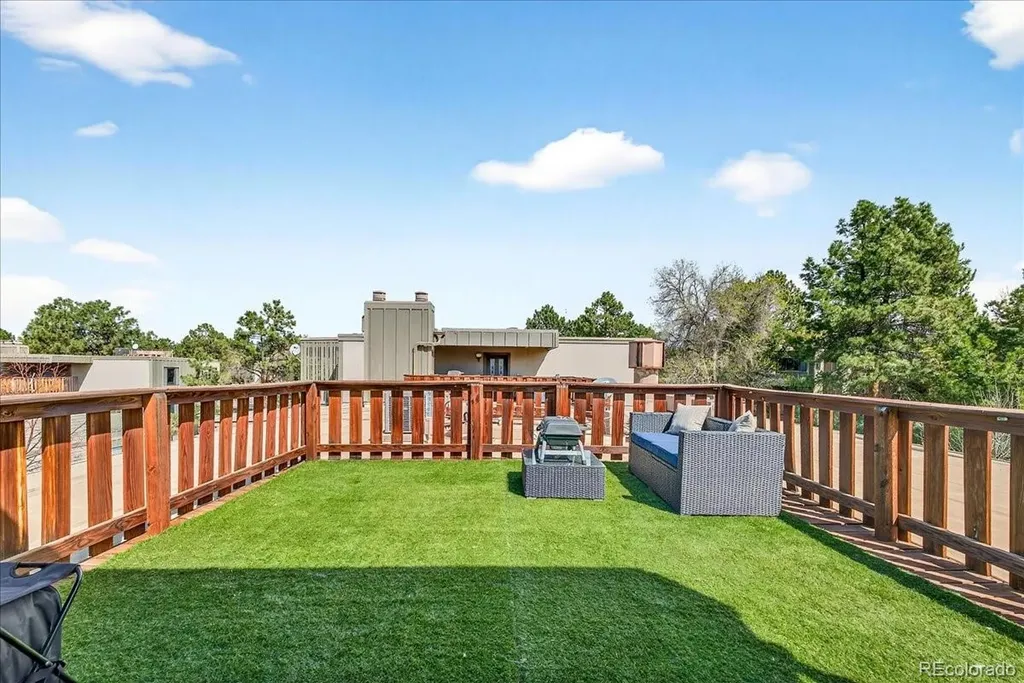 2525 S Dayton Way Denver CO 80231