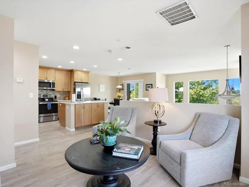 10438 Truckee Street Commerce City CO 80022