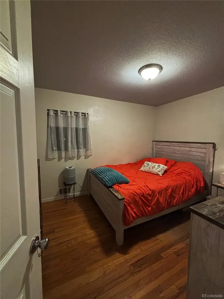 2704 S Zurich Court Denver CO 80236