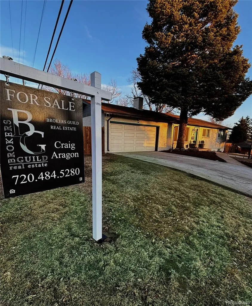 2704 S Zurich Court Denver CO 80236