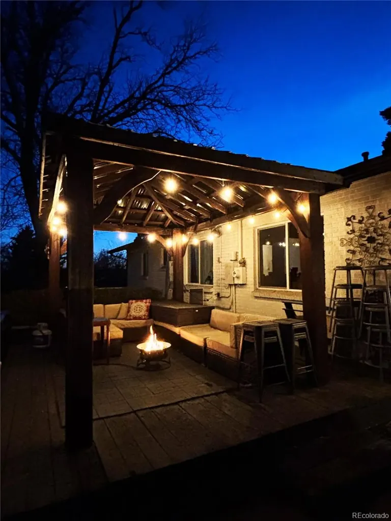 2704 S Zurich Court Denver CO 80236